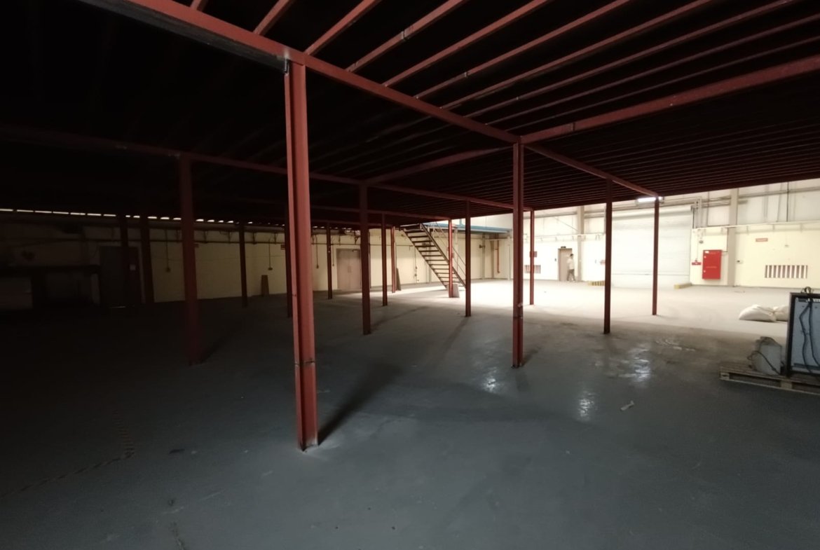 Exclusive Facility For Rent in The center of Mina-Salman