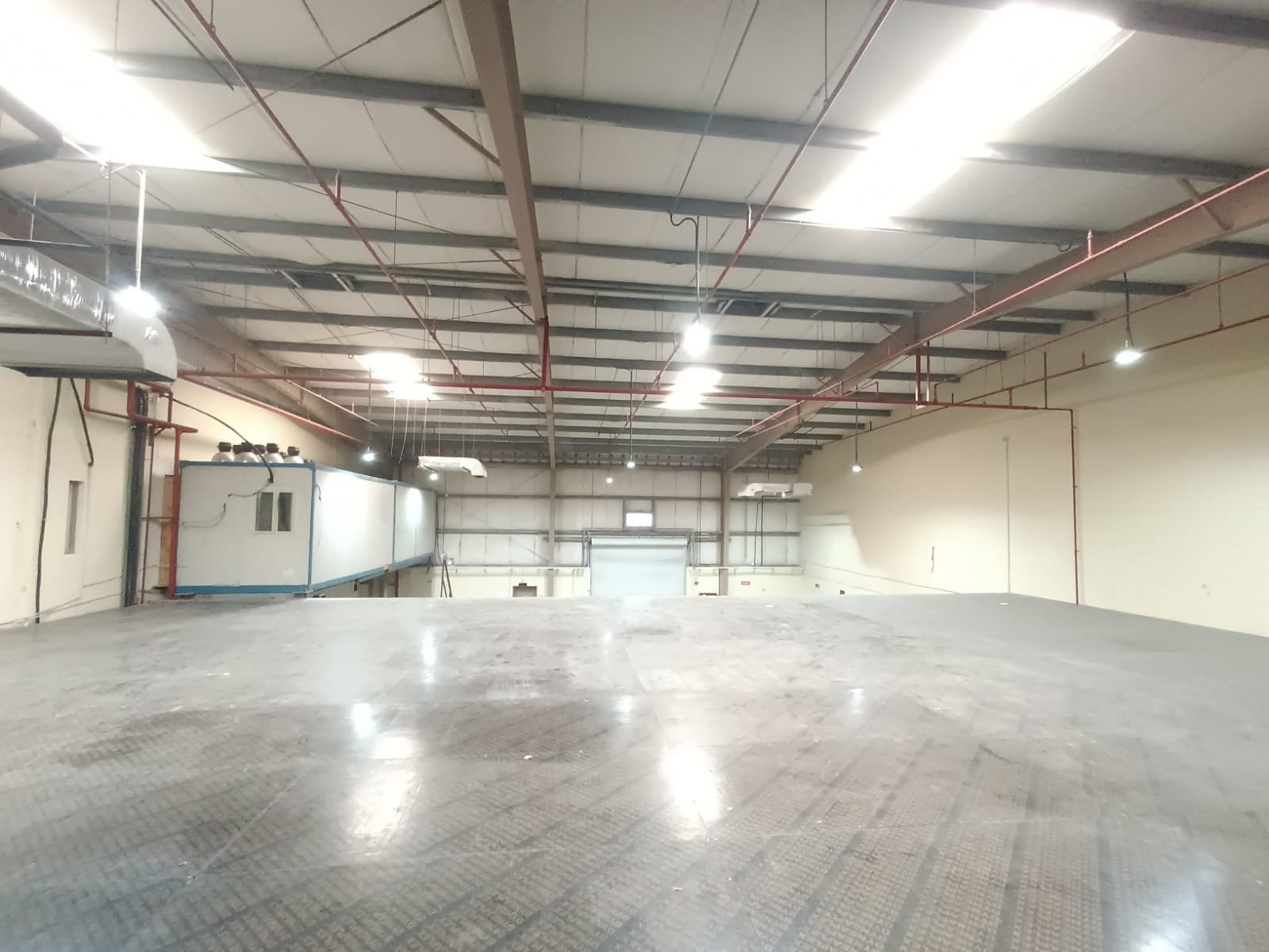 Exclusive Facility For Rent in The center of Mina-Salman