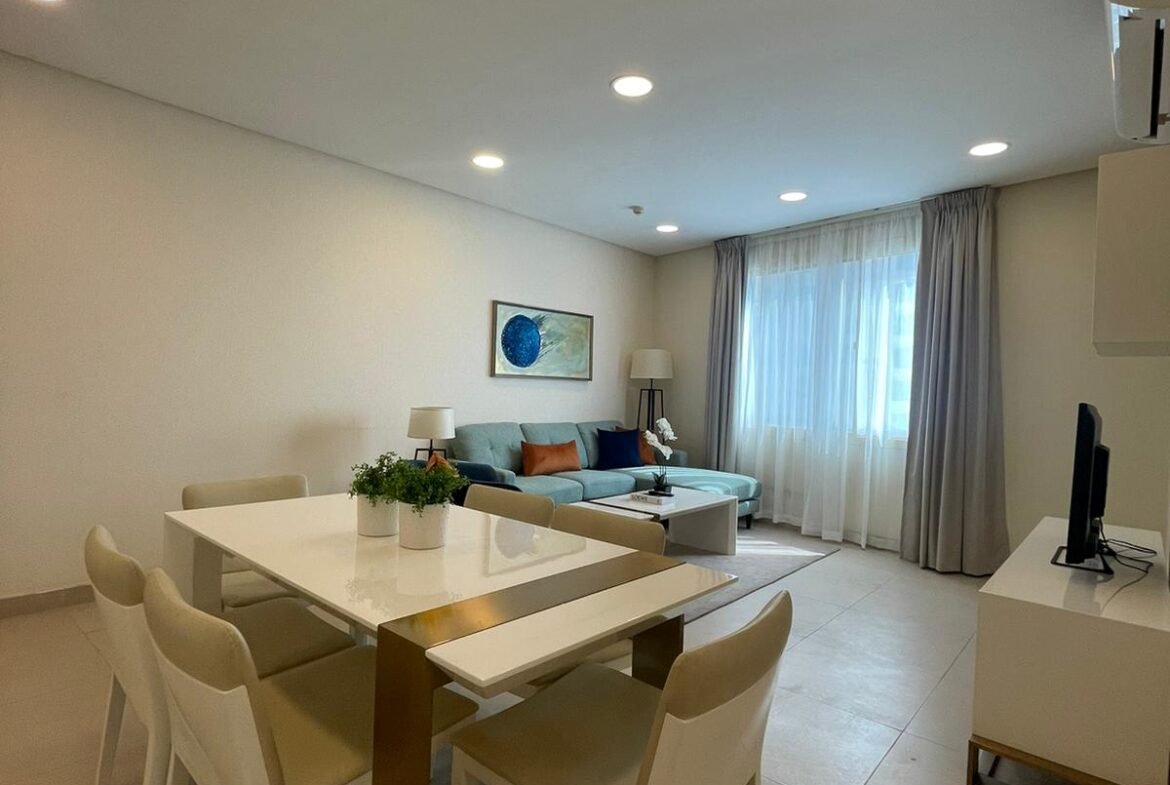 Luxury 2-Bedroom Apartment In The Heart of Seef.
