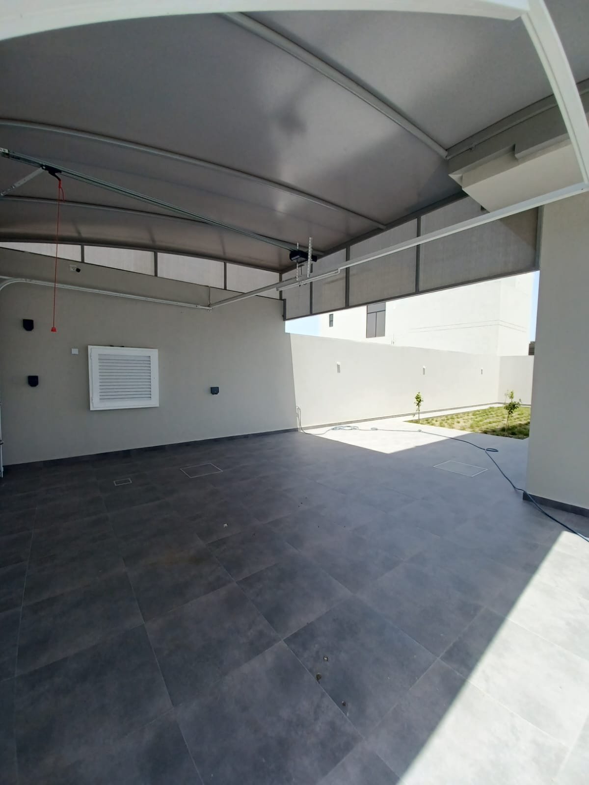 Luxurious Modern 4-Bedroom Villa for Sale in Maqaba