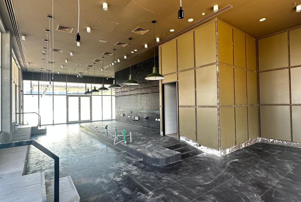Exclusive Commercial Space for rent at downtown Saar