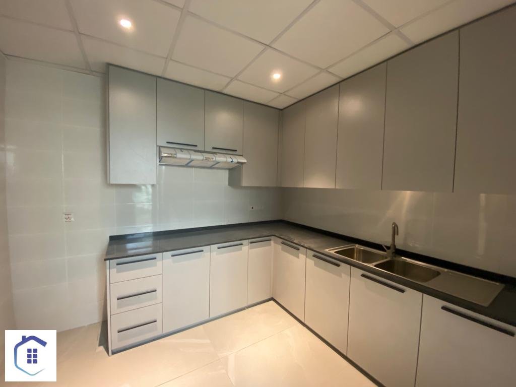 Luxury 3-Bedroom Villa for Rent in the Center of Saar