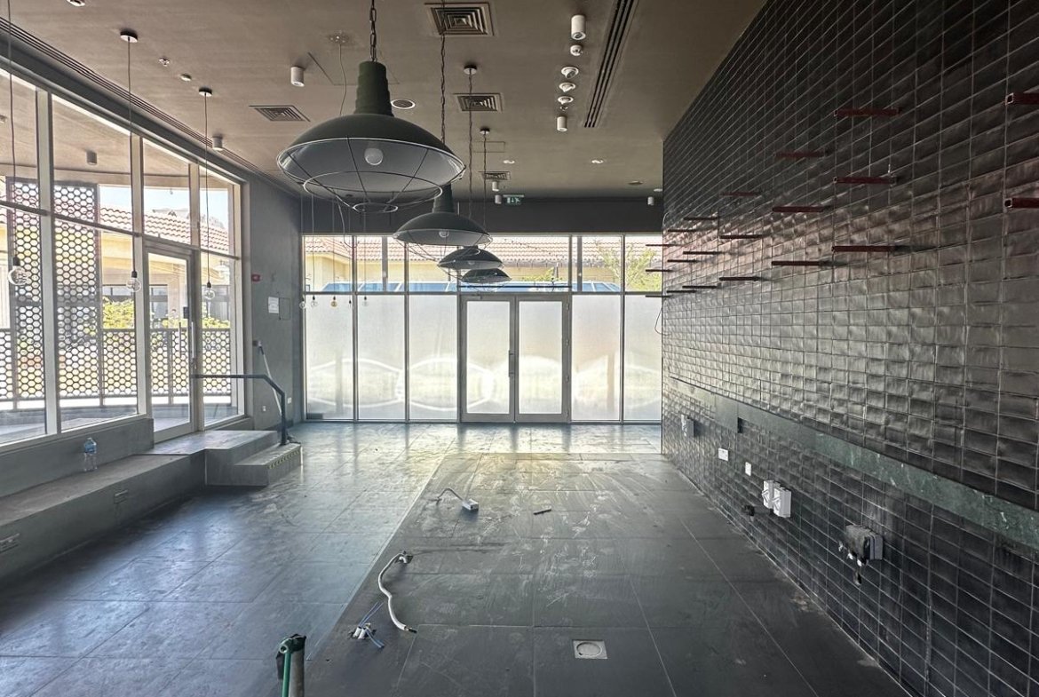 Exclusive Commercial Space for rent at downtown Saar