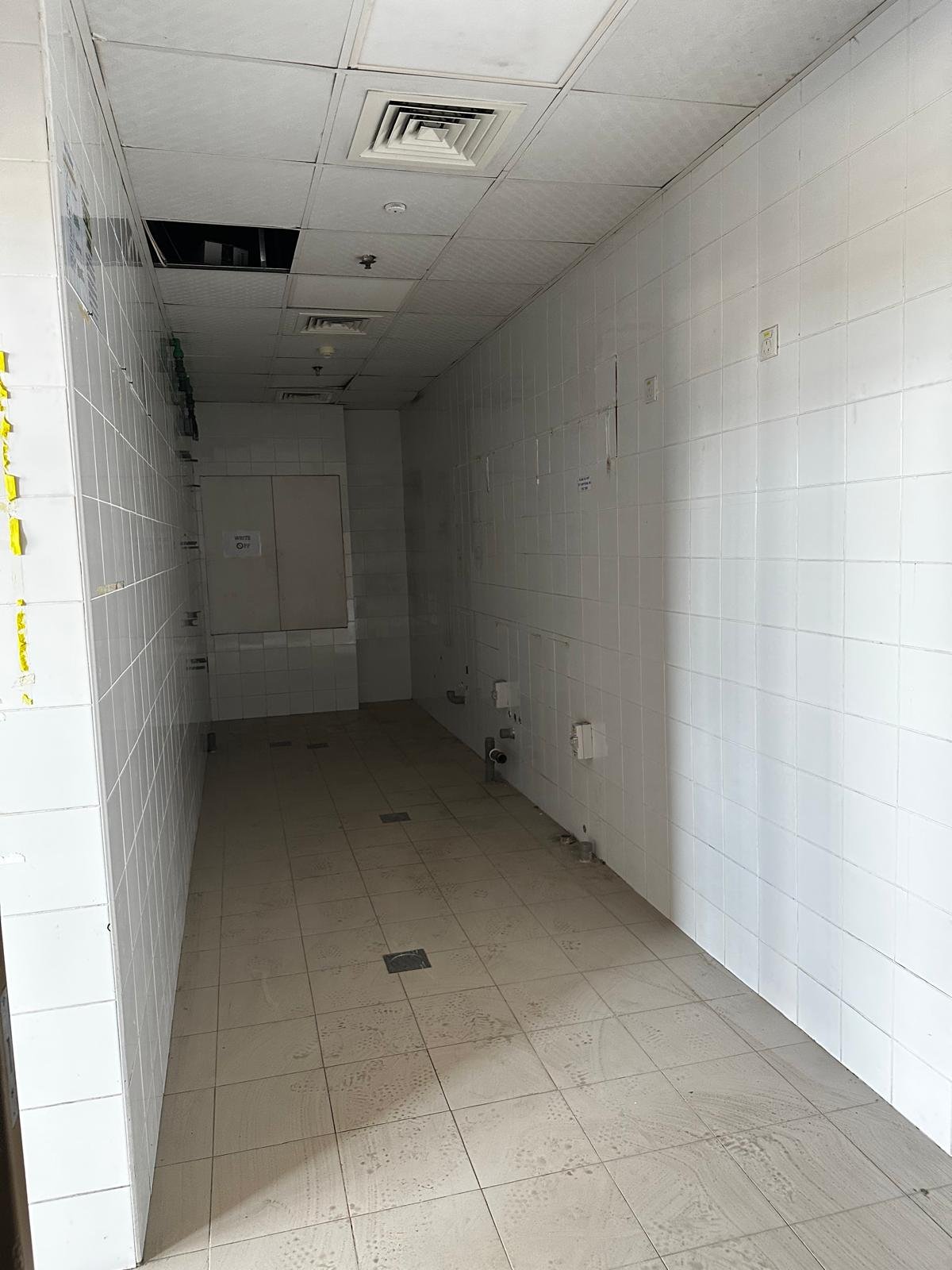 Exclusive Commercial Space for rent at downtown Saar