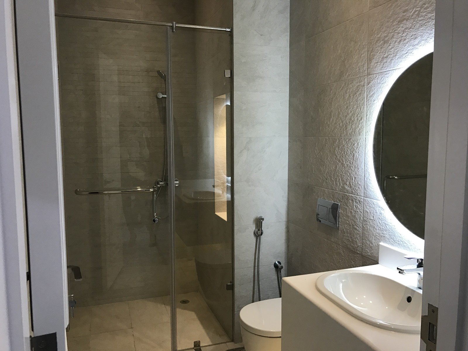 Luxurious 4-Bedroom Villa for sale in Saar