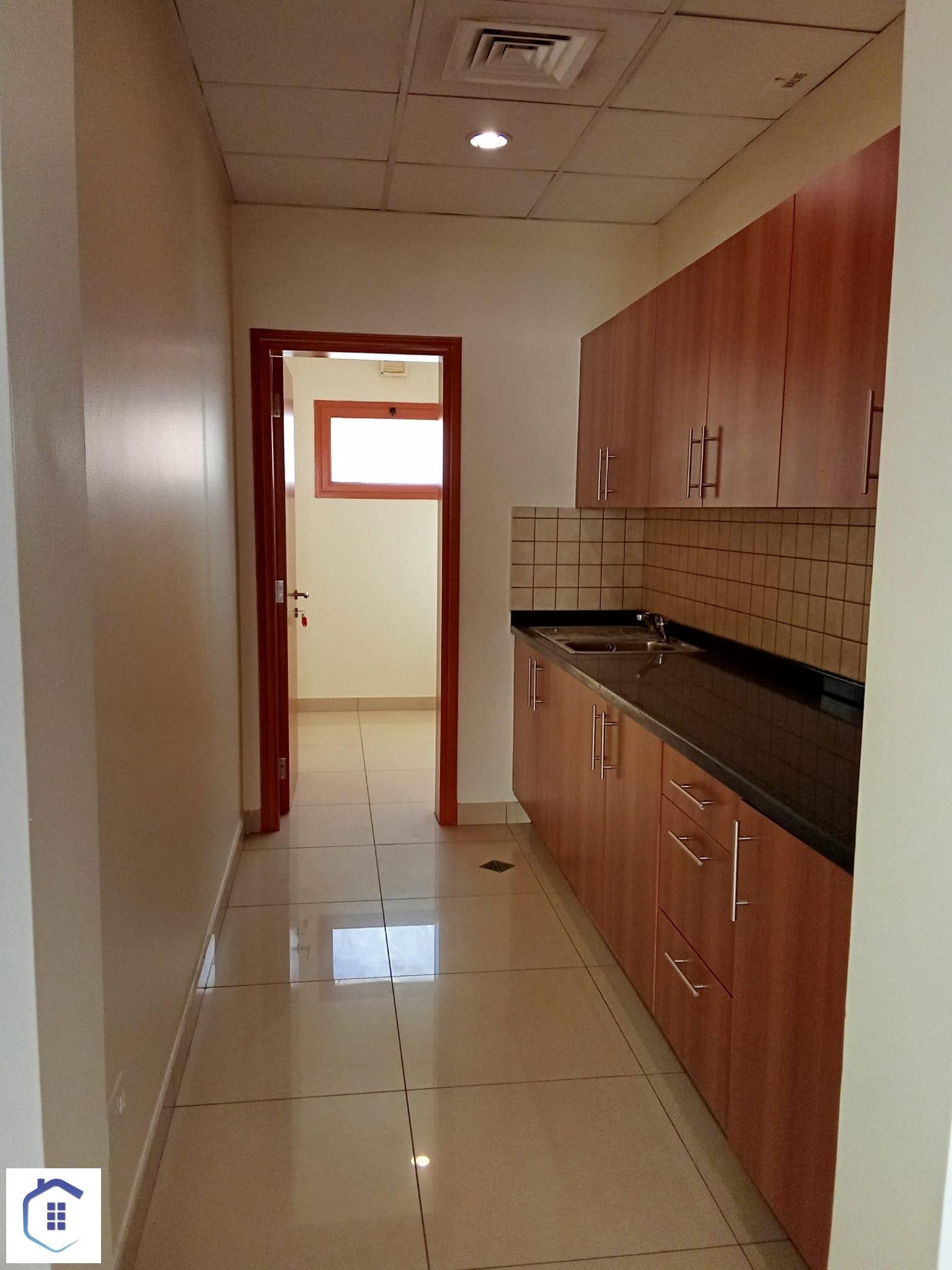 Luxury 4-Bedroom Villa for Rent in The Center Saar