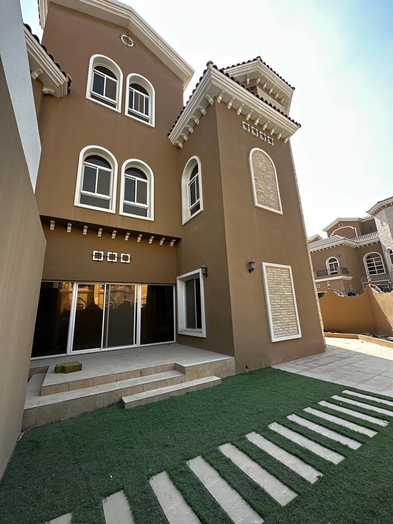 Stunning 4-Bedroom Semi Furnished Villa for sale in Saar