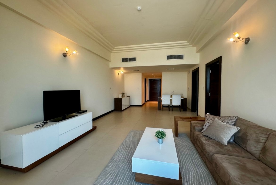 Luxury 1-Bedroom Apartment in The Heart of Zinj