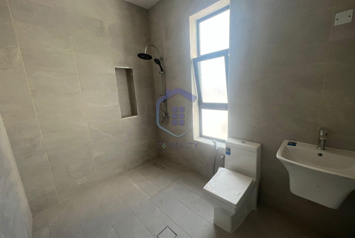 Spacious 3-Bedroom Villa For sale in the heart of Busaiteen