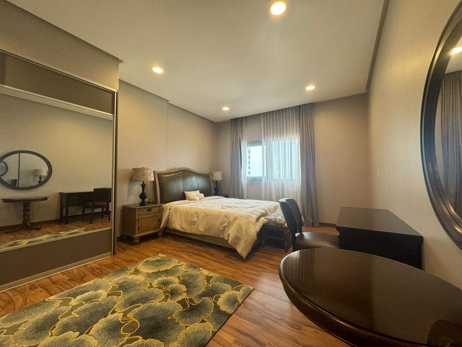 Sea-View Exclusive 2-Bedroom Apartment In The Center of Seef.