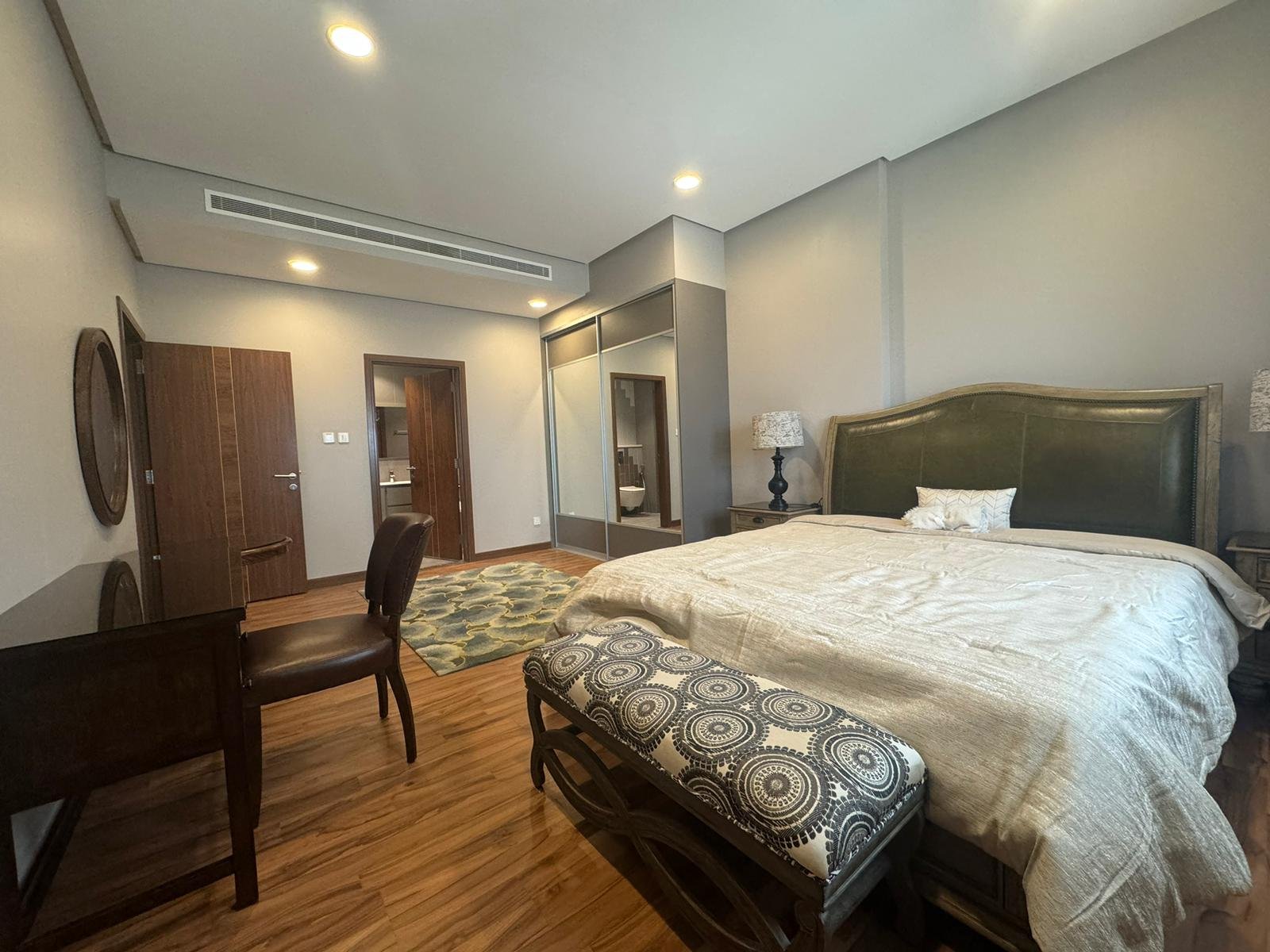Sea-View Exclusive 2-Bedroom Apartment In The Center of Seef.