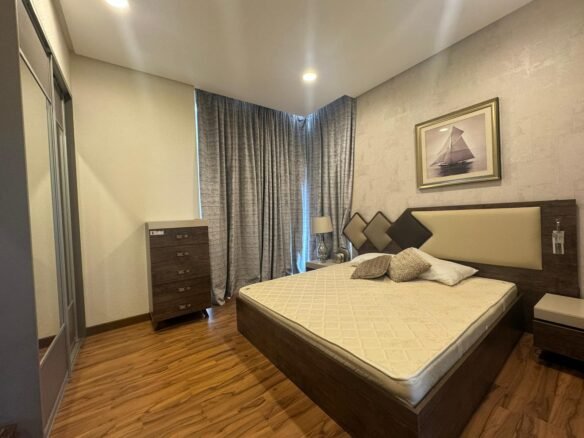 Sea-View Luxury 1-Bedroom Apartment In The Heart of Seef.