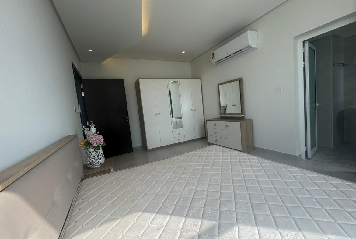 Luxury 1-Bedroom Apartment In The Heart of Mahooz.