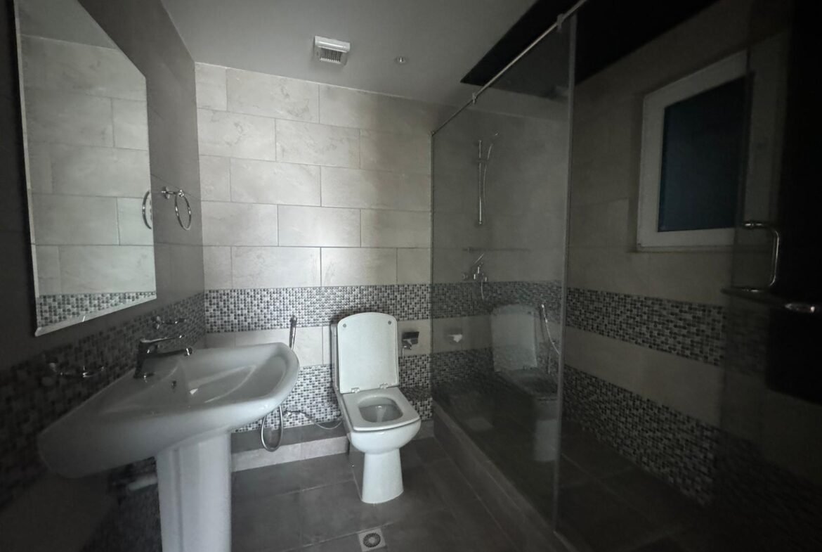 Spacious CityView 1-Bedroom Apartment In The Heart of Sanabis.