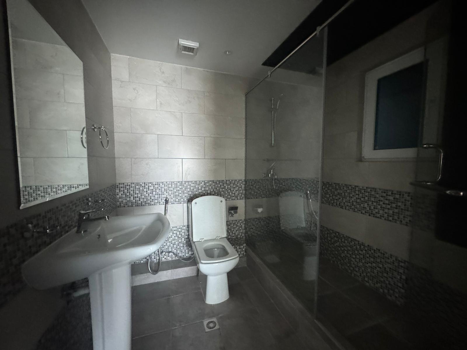 Spacious CityView 1-Bedroom Apartment In The Heart of Sanabis.