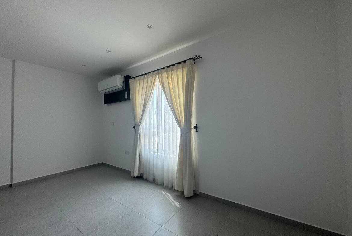 Spacious CityView 1-Bedroom Apartment In The Heart of Sanabis.