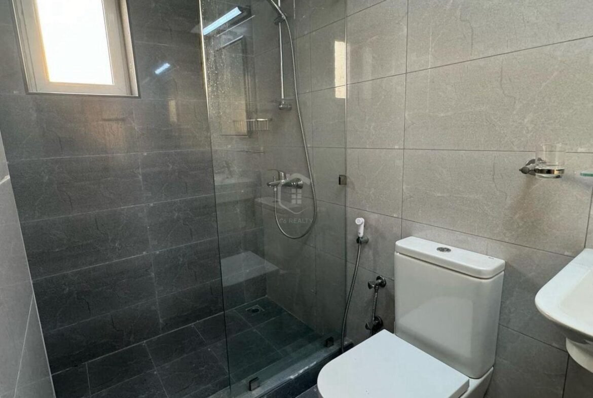 Modern 2-Bedroom Apartment Located in The Heart Of Um Al-Hassam