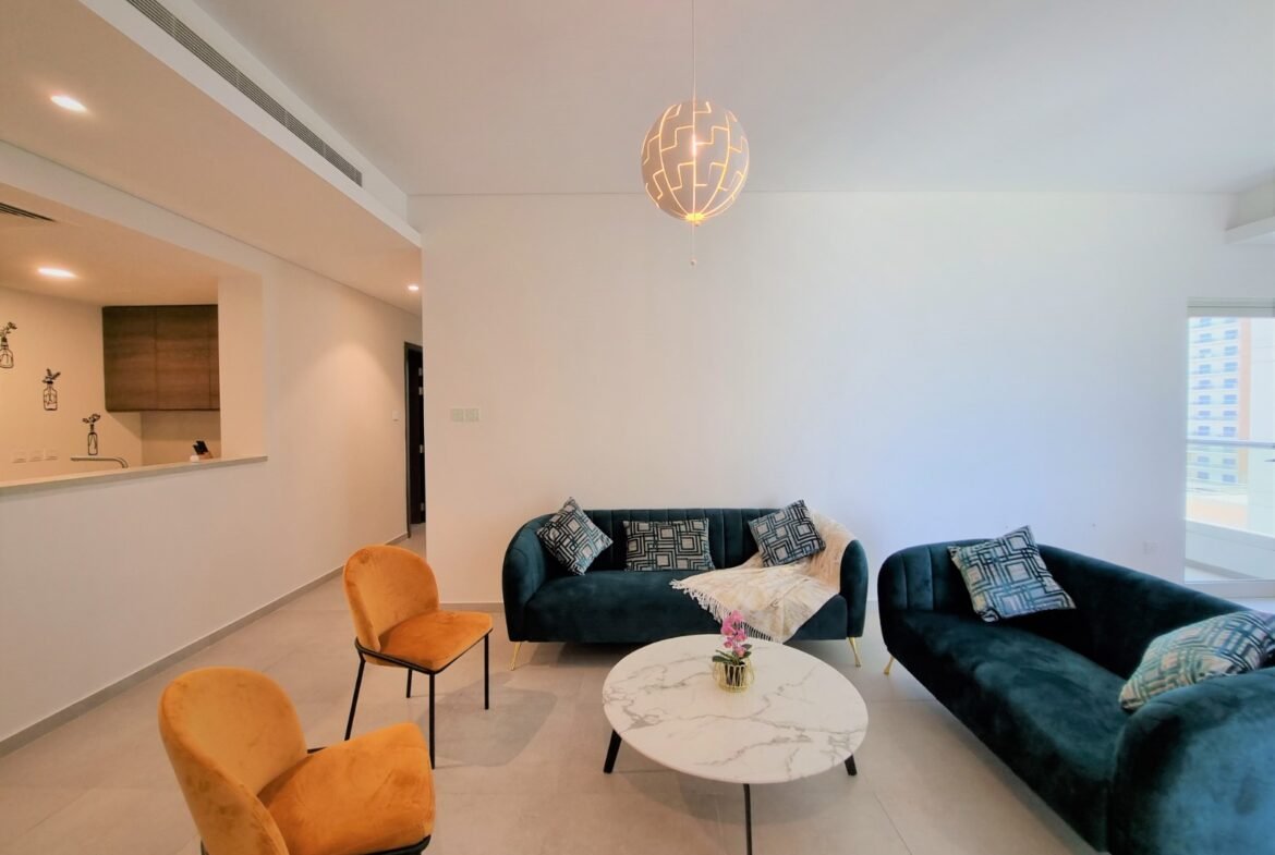 Exclusive SeaView 2-Bedroom Apartment In The Center of Amwaj.