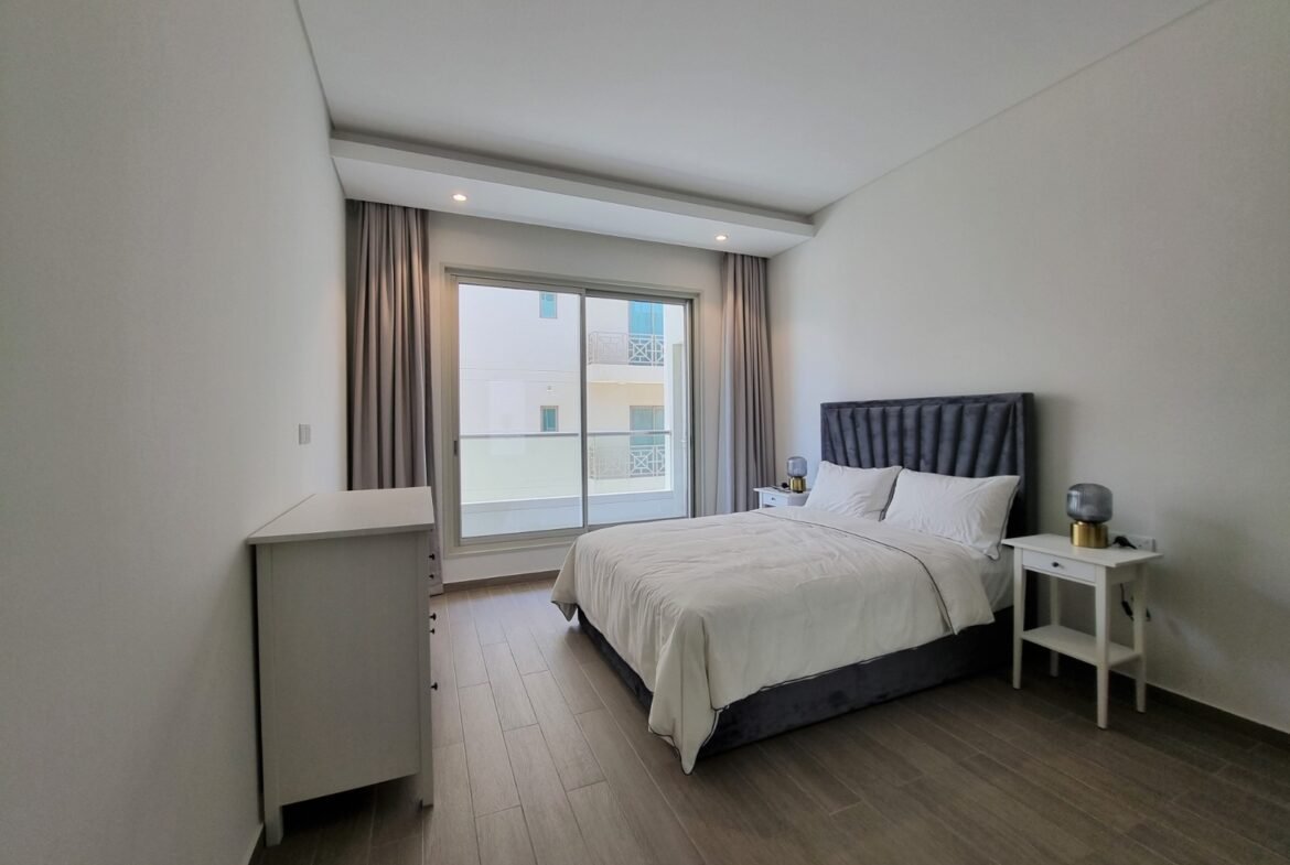 Exclusive SeaView 2-Bedroom Apartment In The Center of Amwaj.