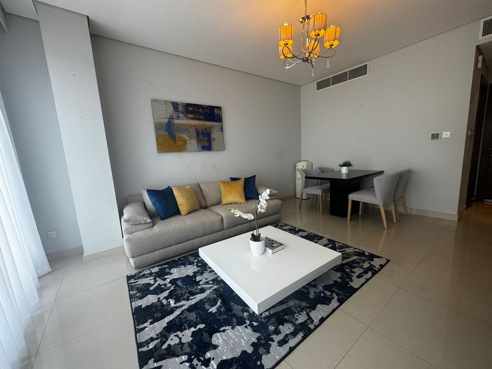 Luxury 1-Bedroom Apartment In The Center of Umm Al-Hassam.