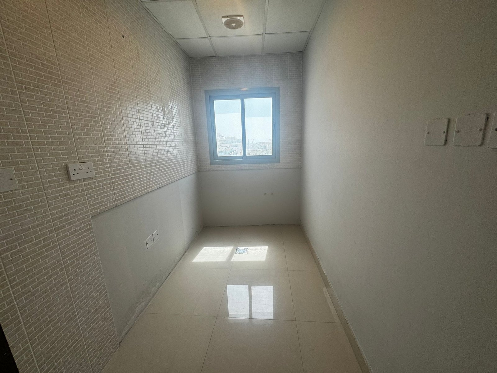 Luxury 1-Bedroom Apartment In The Center of Umm Al-Hassam.
