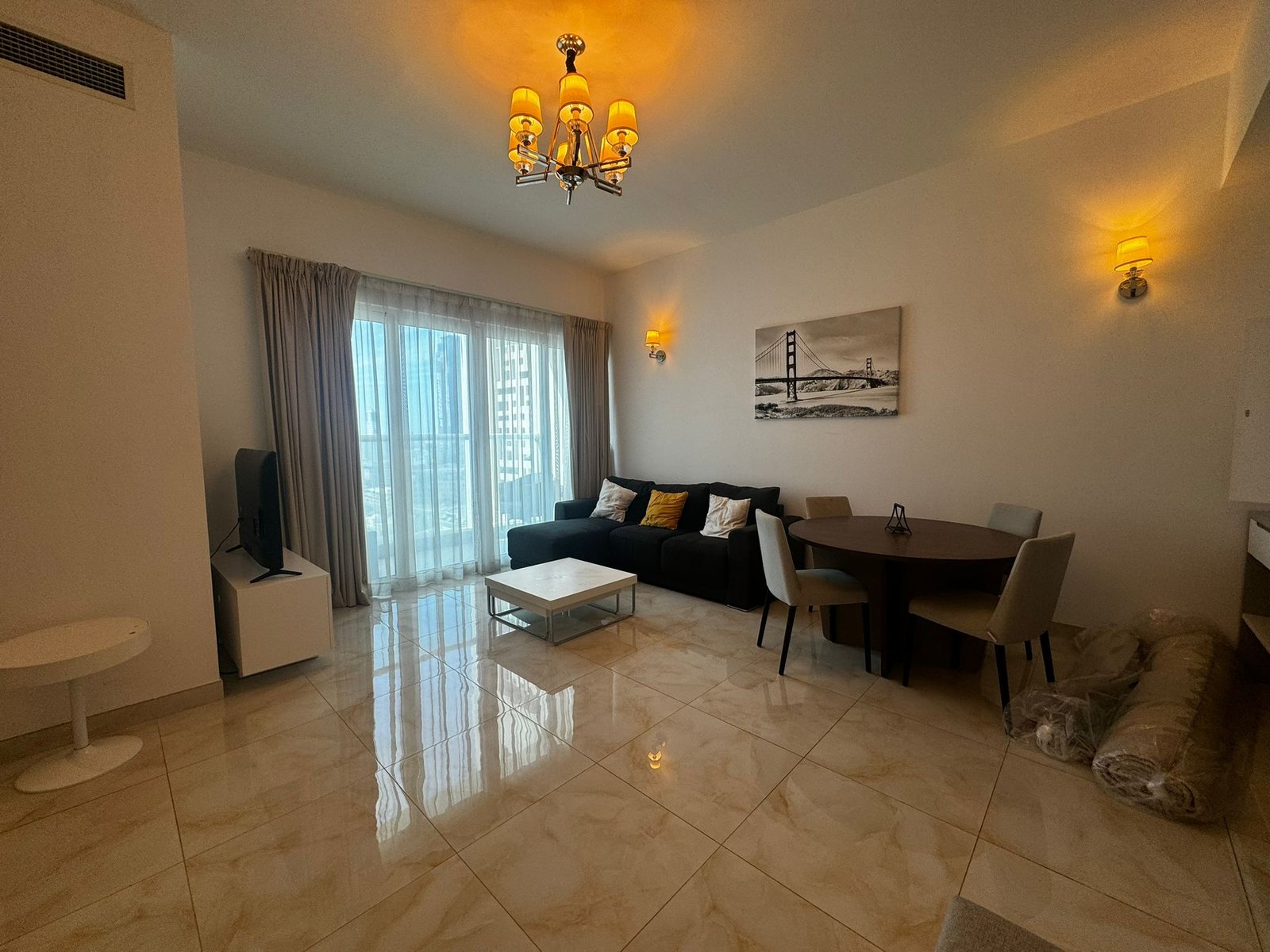 Luxury Spacious 1-Bedroom apartment in the center of Seef