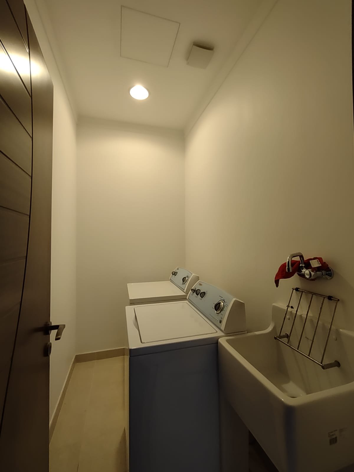Exclusive Sea-View 2-Bedroom Apartment In The Downtown of Seef