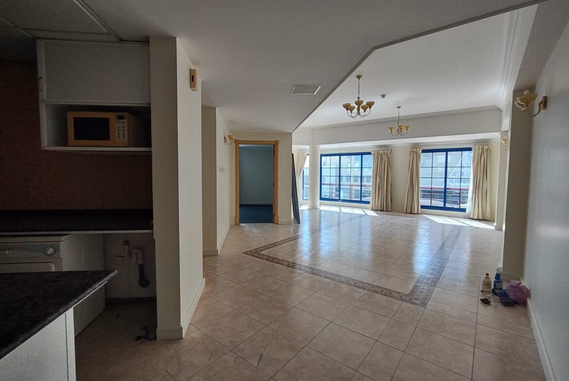 Exclusive Sea-View 1-BHK Apartment In The Downtown of Seef