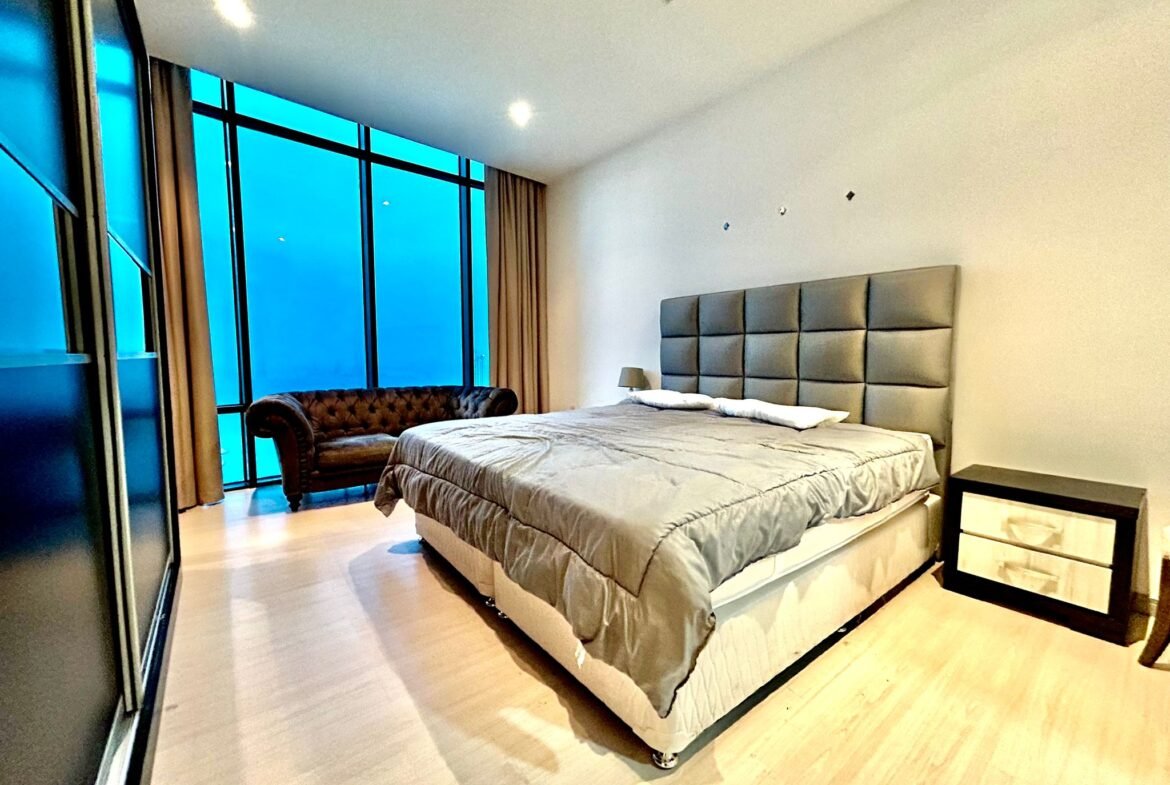 Exclusive Sea-View 1-Bedroom Apartment In The Downtown Seef.