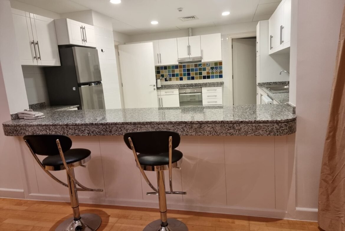 Luxury Sea-View 3-Bedroom Apartment in the City Center Of Seef