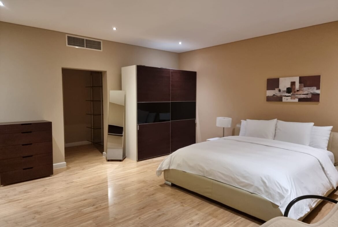 Luxury Sea-View 3-Bedroom Apartment in the City Center Of Seef