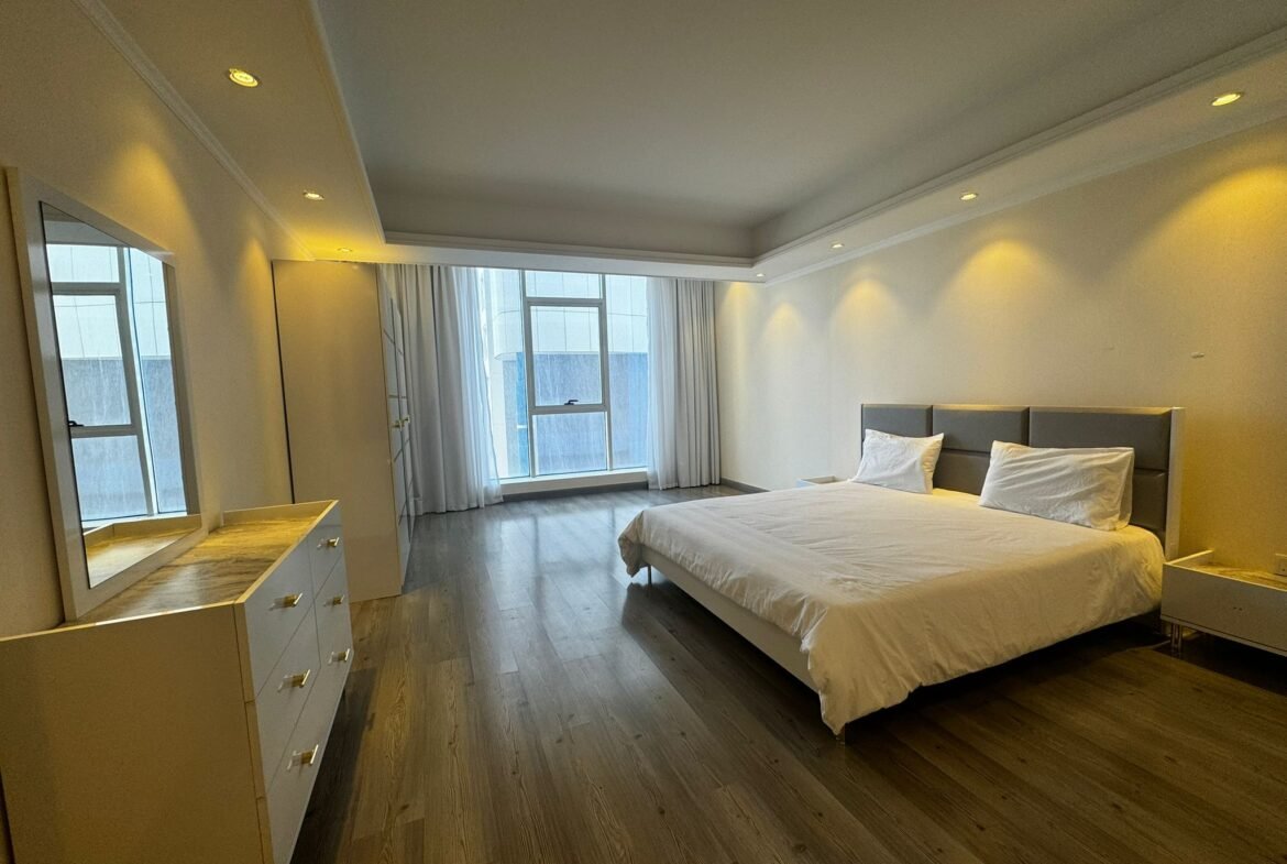 Luxury 1-Bedroom Apartment In The Center Of Juffair.