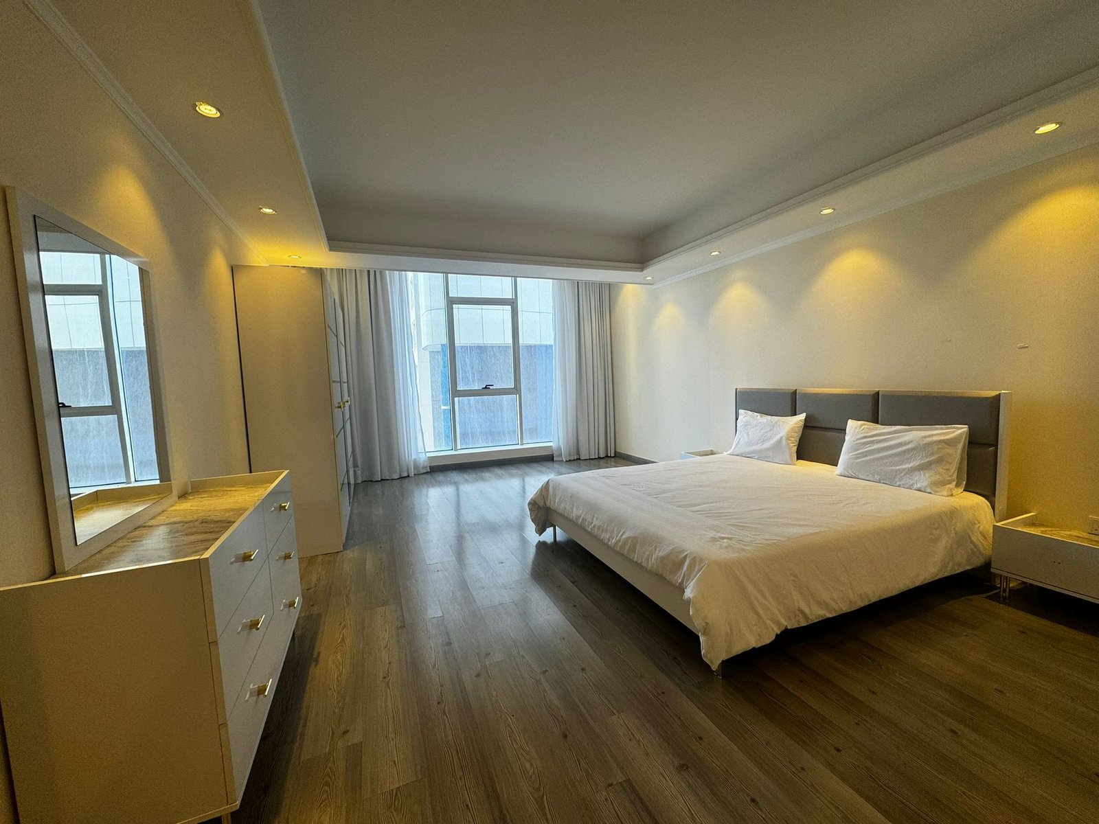 Luxury 1-Bedroom Apartment In The Center Of Juffair.
