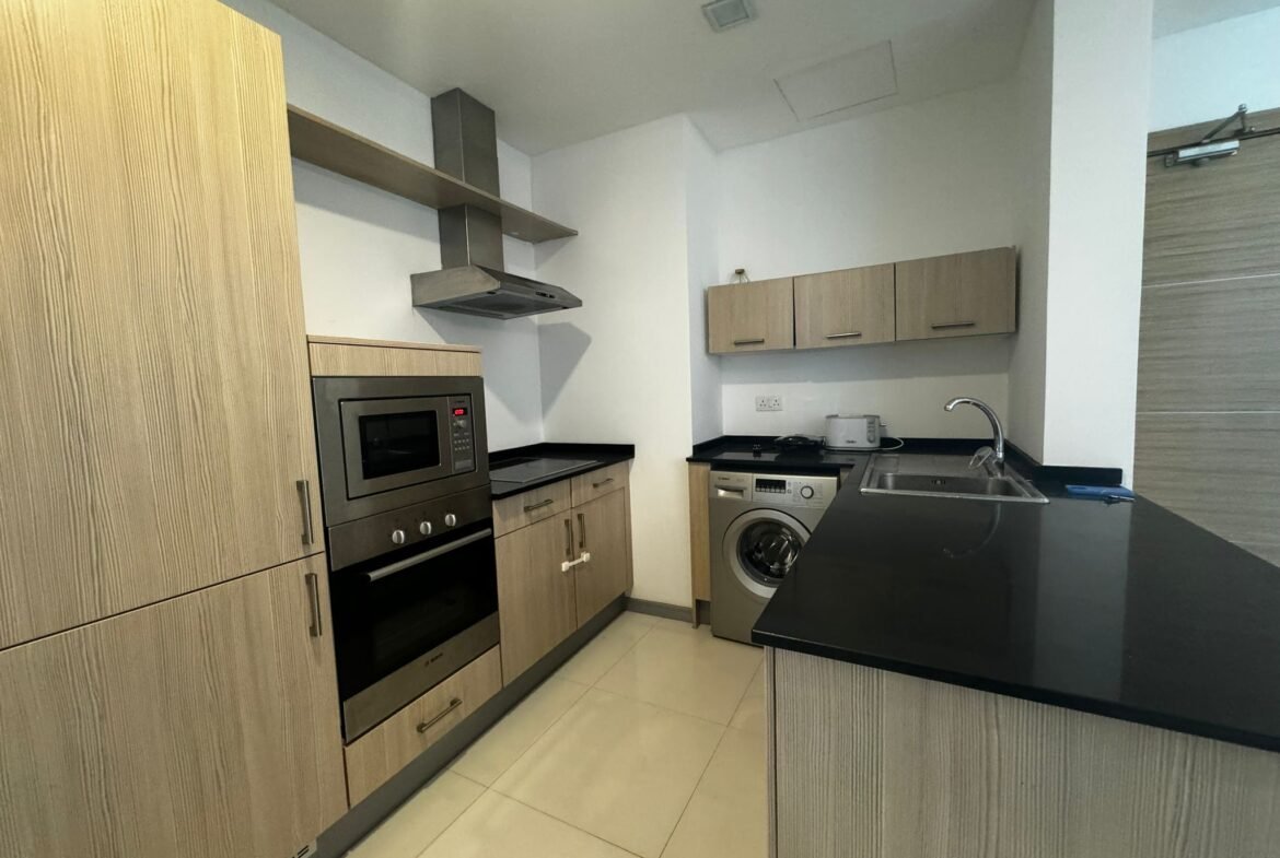 Luxury Sea-View 2-Bedroom Apartment In The Heart Of Seef