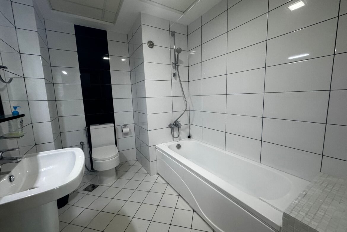 Luxury Sea-View 2-Bedroom Apartment In The Heart Of Seef