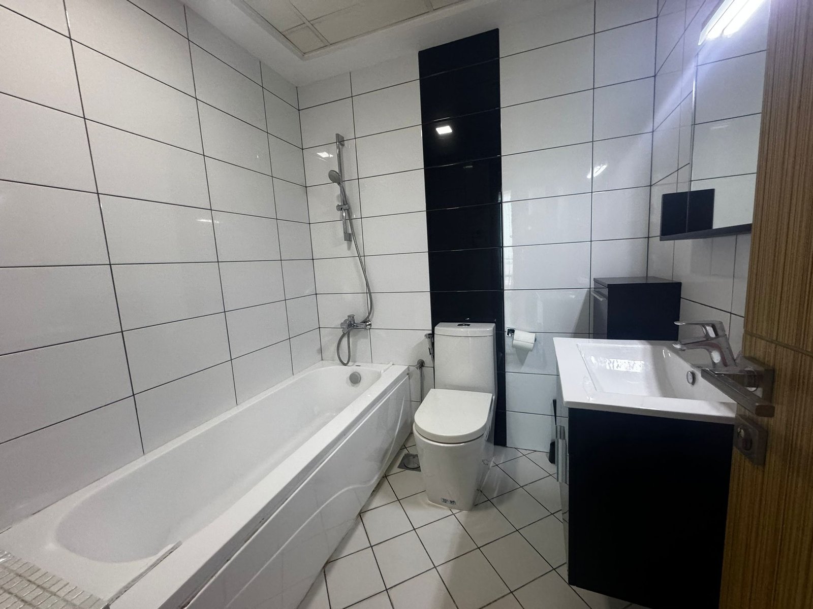 Sea-View Exclusive 2-Bedroom Apartment In The Downtown Seef.