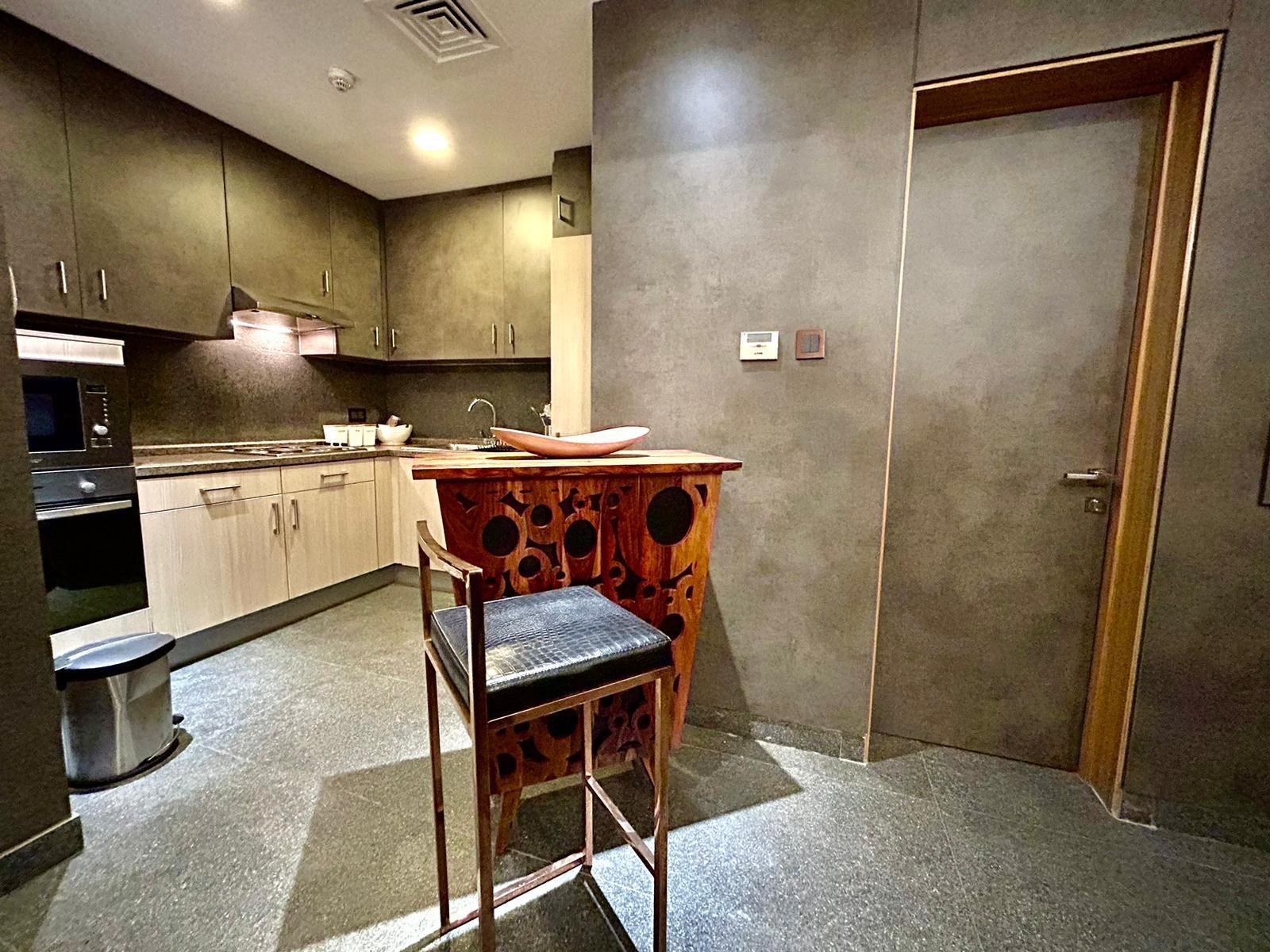 Luxury Sea-View 1-Bedroom Apartment In The Center of Seef