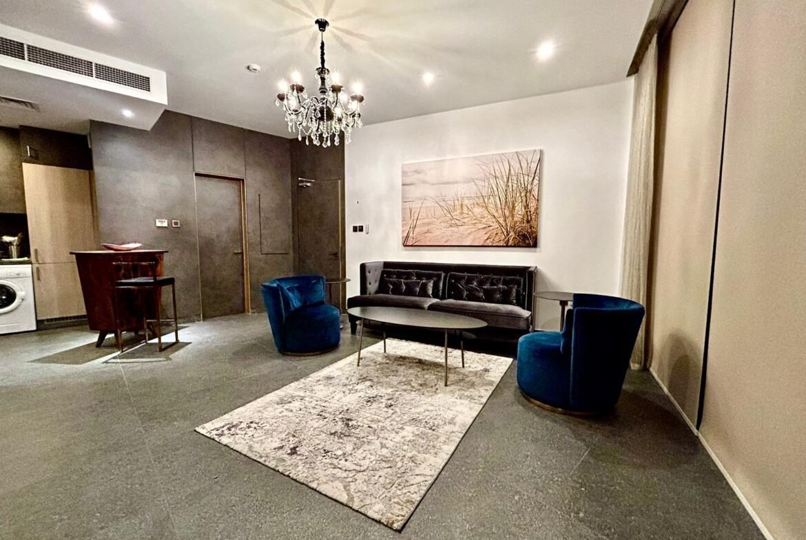 Luxury Sea-View 1-Bedroom Apartment In The Center of Seef