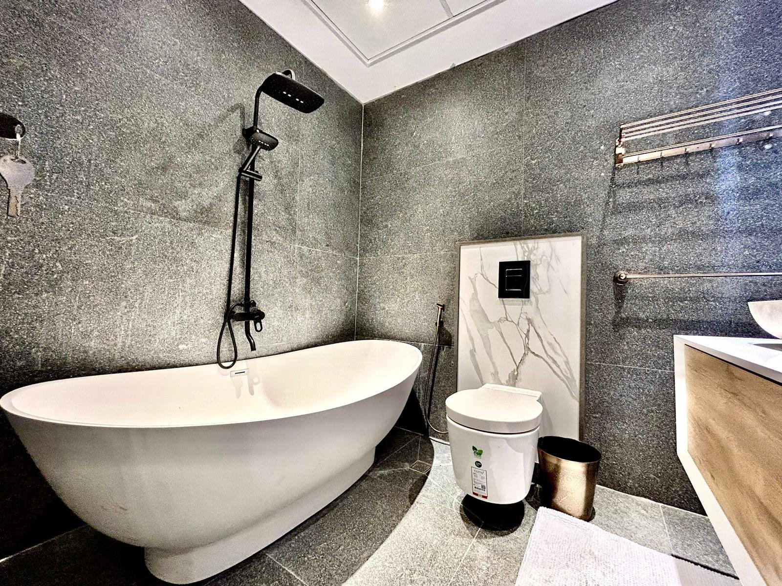 Luxury Sea-View 1-Bedroom Apartment In The Center of Seef