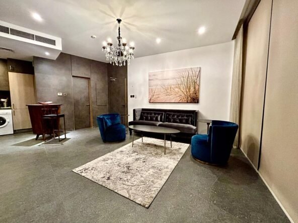 Luxury Sea-View 1-Bedroom Apartment In The Center of Seef