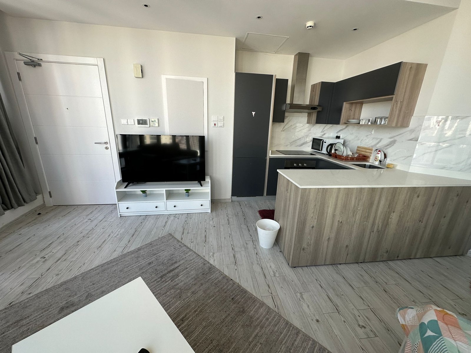 Exclusive Sea-View 2-Bedroom Studio In The Downtown Seef.