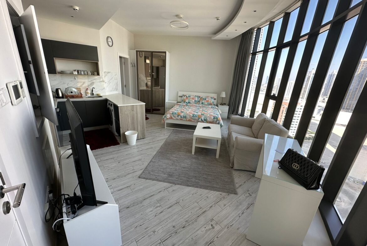 Exclusive Sea-View 2-Bedroom Studio In The Downtown Seef.