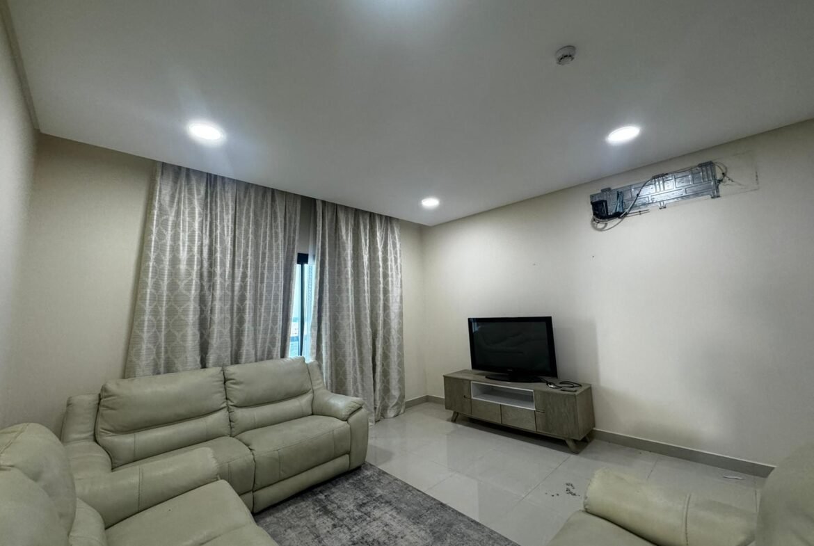 Sea-View Luxury 2-Bedroom Studio In The Downtown of Seef.
