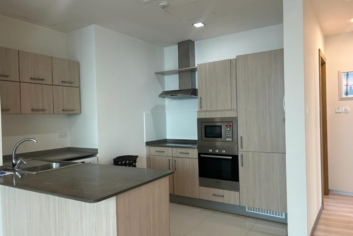 Luxury Sea-View 2-Bedroom Apartment In The Heart of Seef.