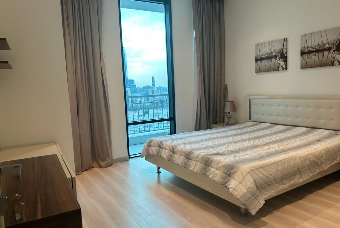 Luxury Sea-View 2-Bedroom Apartment In The Heart of Seef.