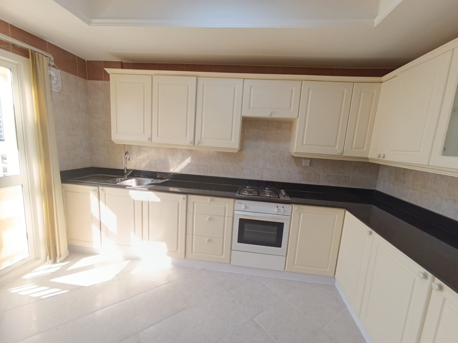 Spacious 2-Bedroom Apartment In The Heart of Juffair.