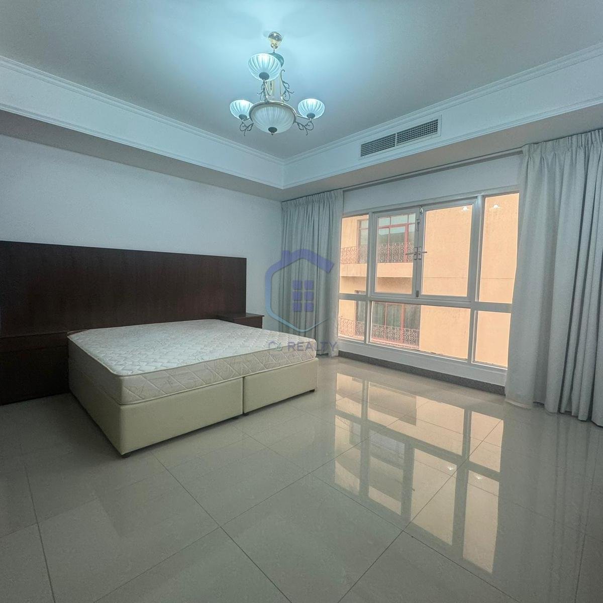 Modern 2-Bedroom Apartment For Rent in The Center Of Juffair