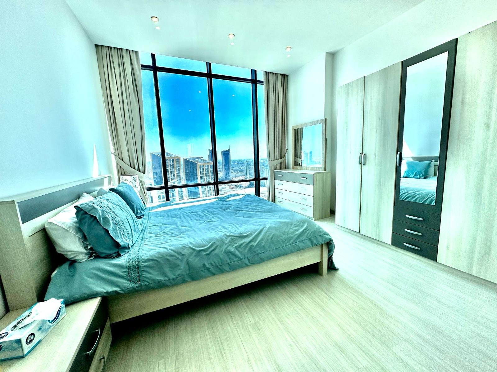 Sea-View Luxury 2-Bedroom Apartment In The Downtown Seef.