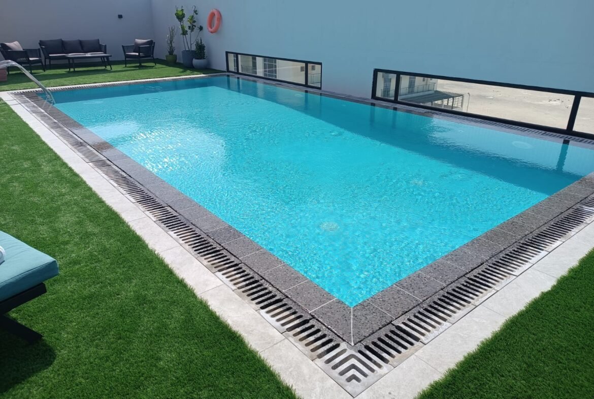 Luxury Sea-View 2-Bedroom Apartment In the Center of Amwaj.