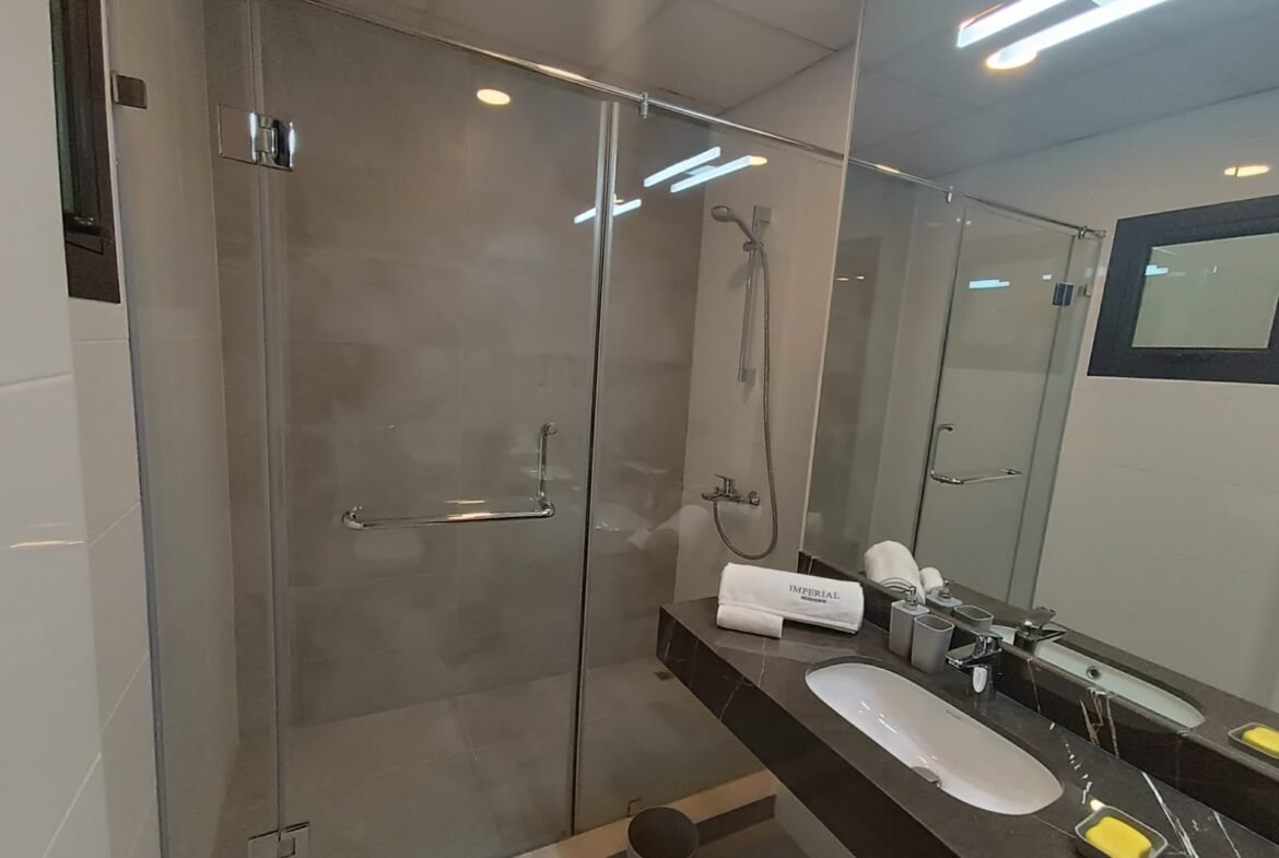 Luxury Sea-View 2-Bedroom Apartment In the Center of Amwaj.